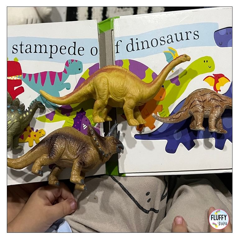 5 Easy Child-Led Dinosaur Toddler Activities 9 5 Easy Child-Led Dinosaur Toddler Activities 9